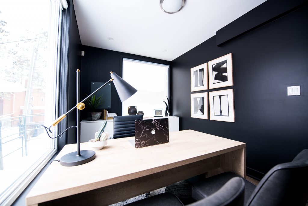 Bureau noir et blanc design